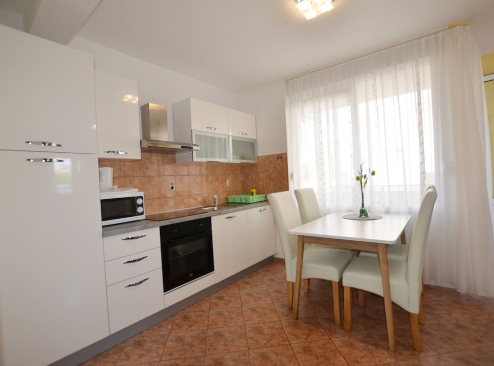 Brigth and Breezy Rovinj Apartments