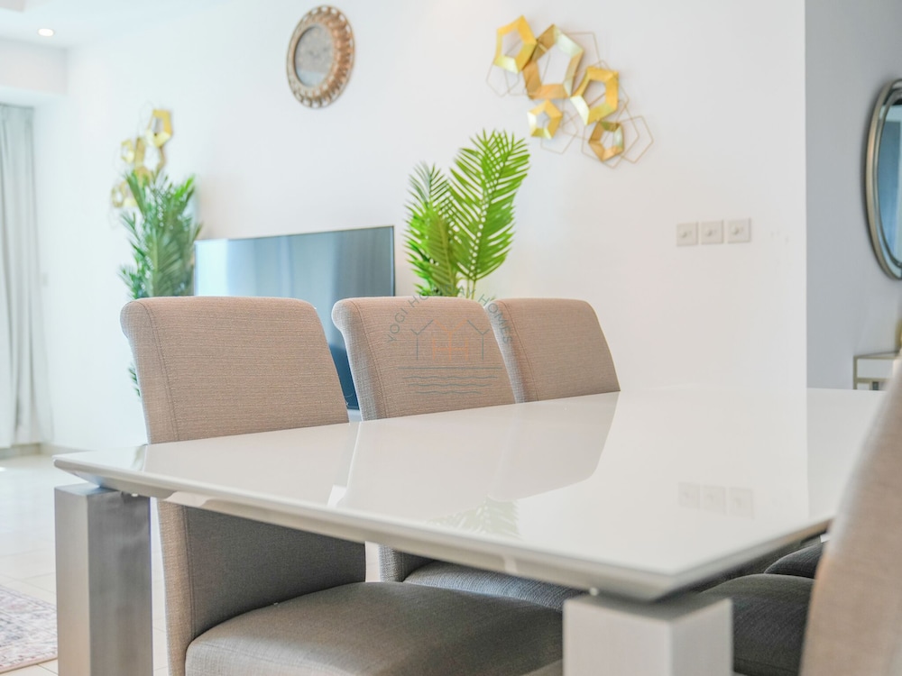 Luxury 2-Bedroom Stay in the Heart of Churchill