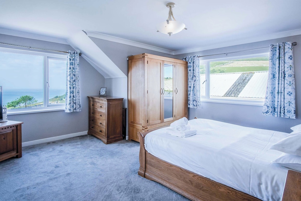 Carissima - 4 Bedroom House - Rhossili view 2
