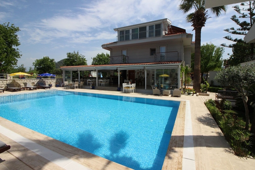 Hotel Dalyance - Image 1