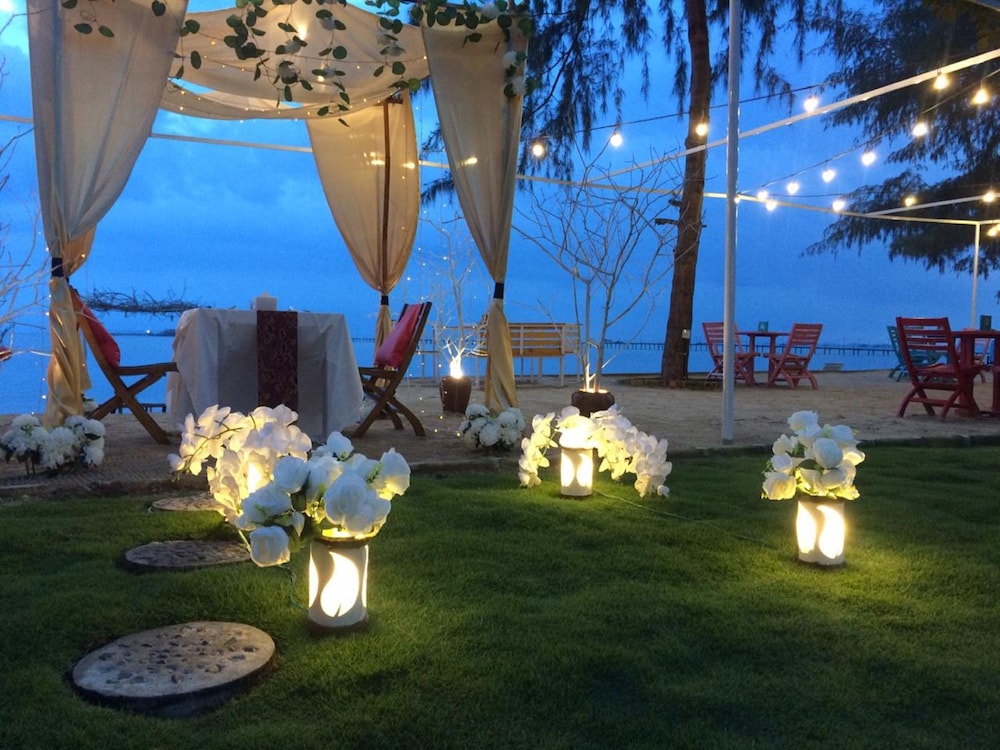 New Marjoly Beach & Resort