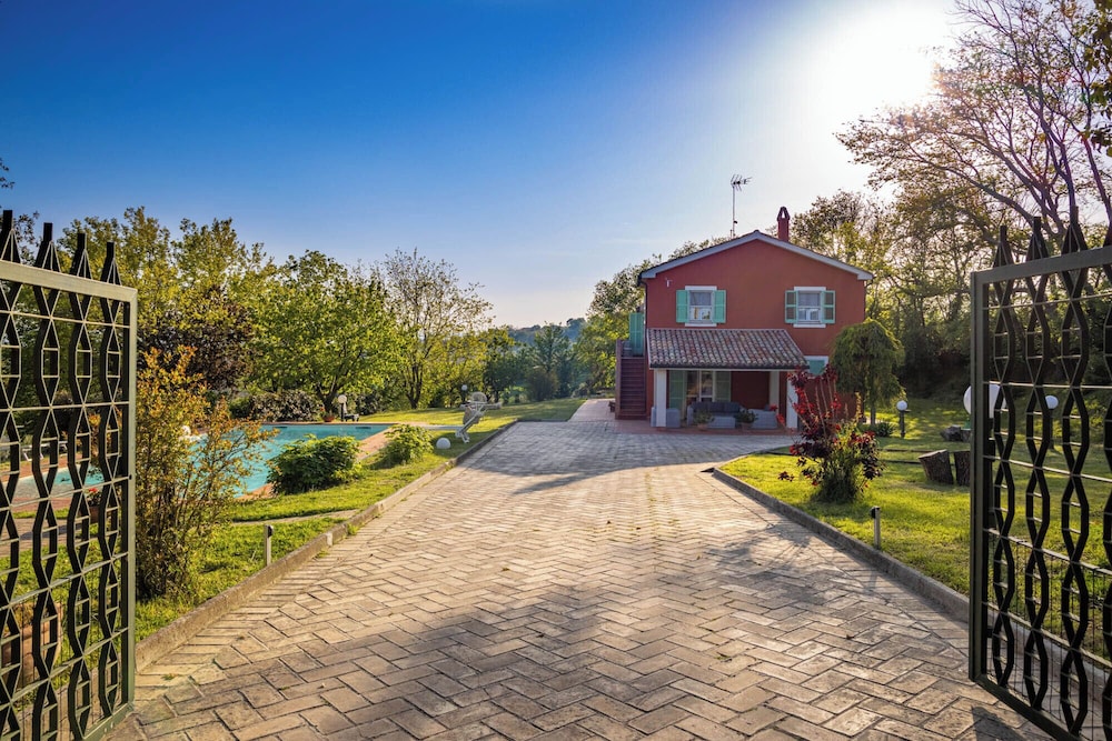 Villa LeMarche b&b