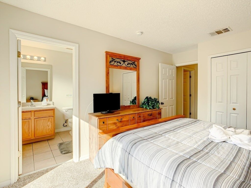 3br Townhome At Emerald Resort Near Disney 3 Bedroom Townhouse