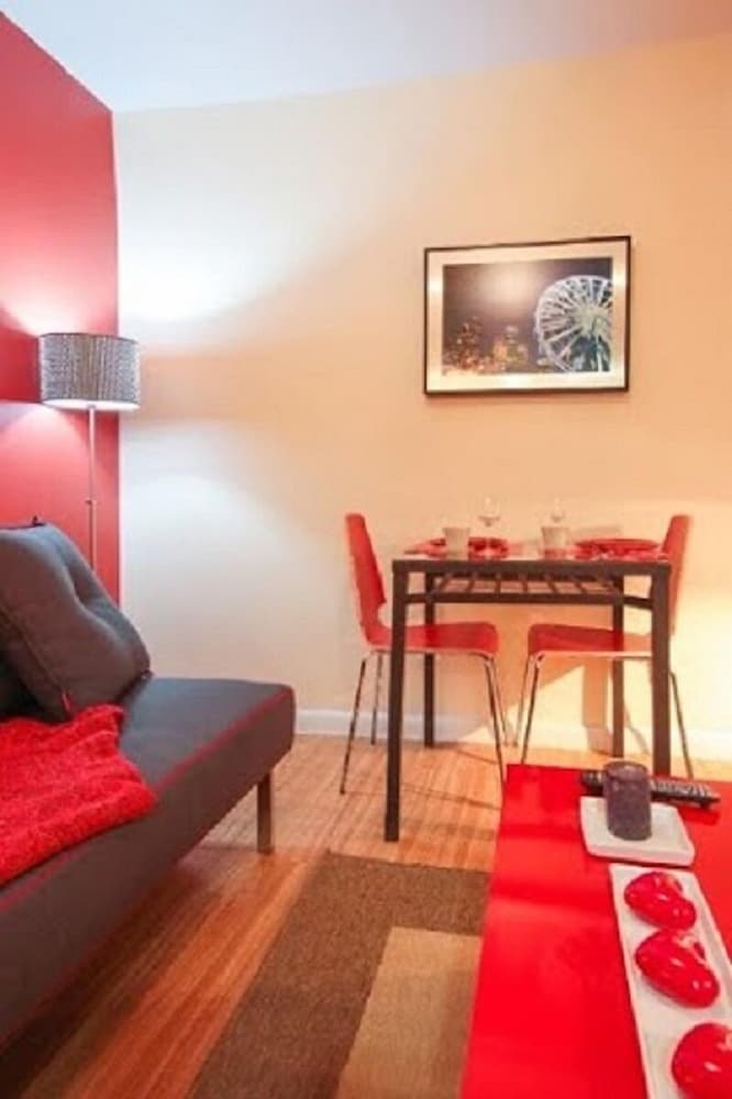 Hamilton Heights Stylish Apartments