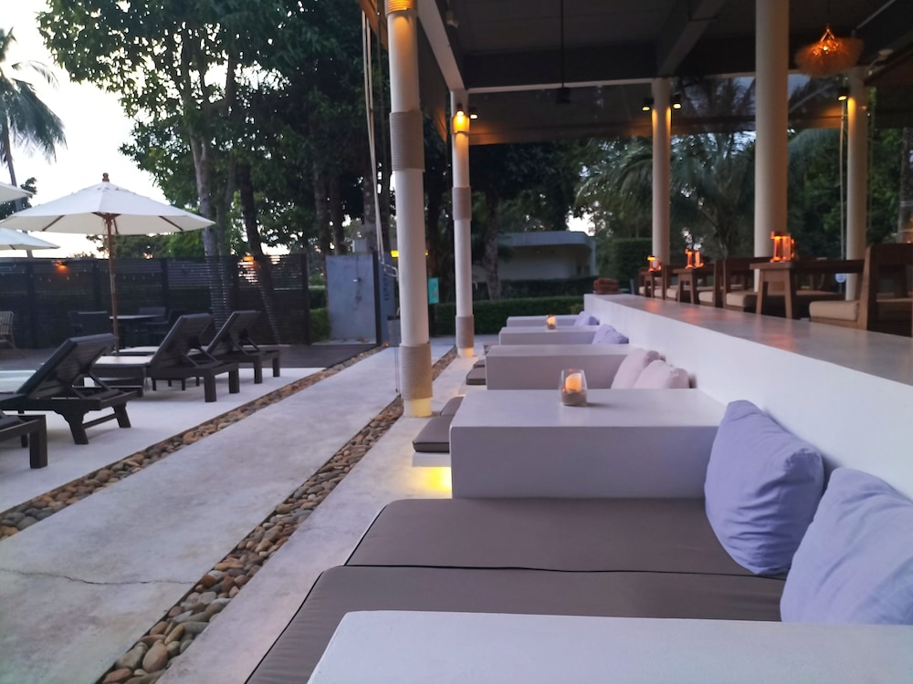 Nest Sense Resort