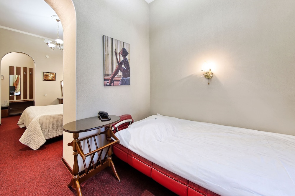 Antares by Center Hotels