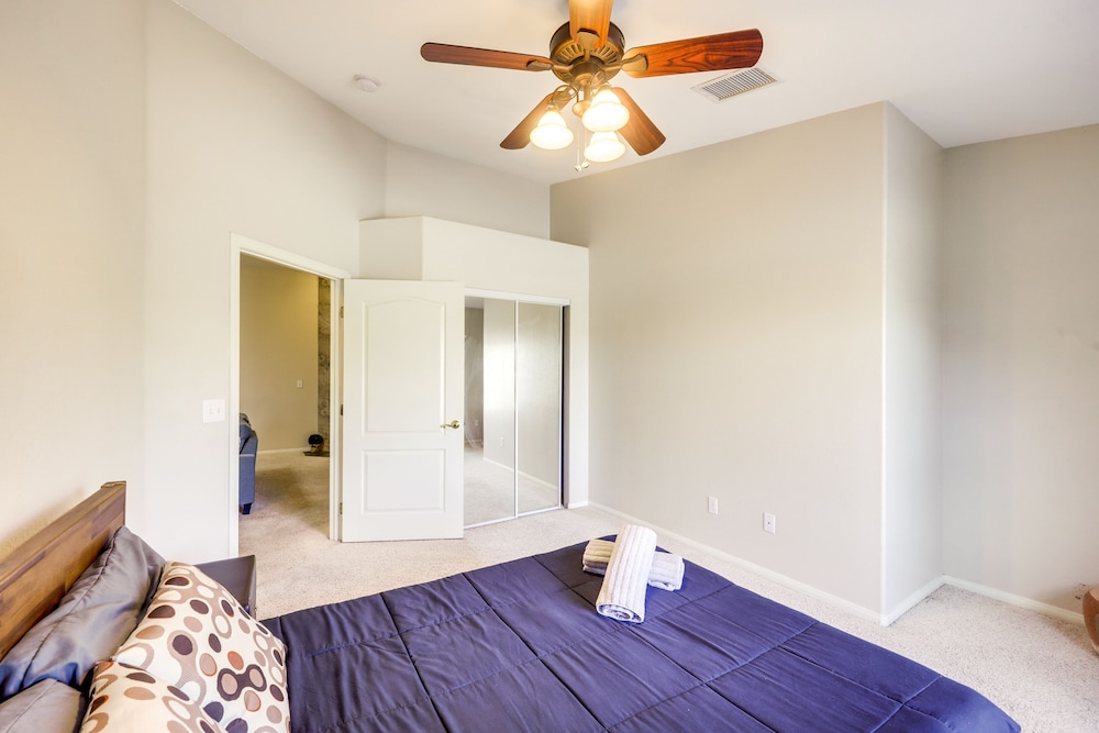 Joshua Tree Area Vacation Rental ~ 12 Mi to Park! view 4