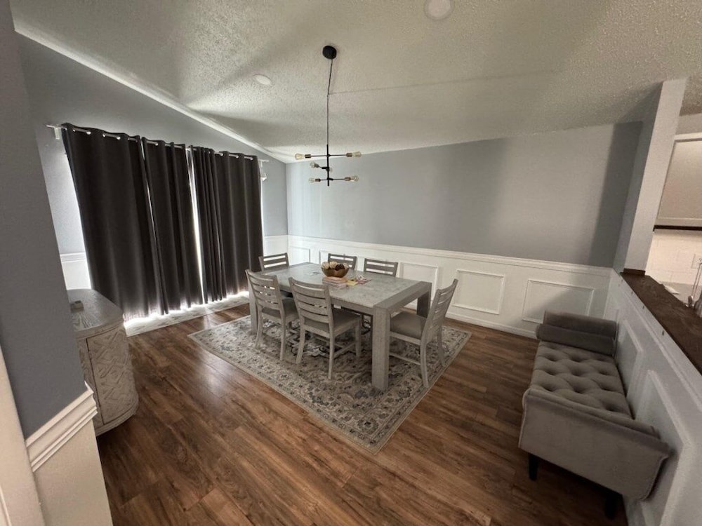 Beach Bums Villa 3 Bedroom Home