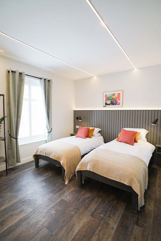 Sgwar-Boutique Rooms