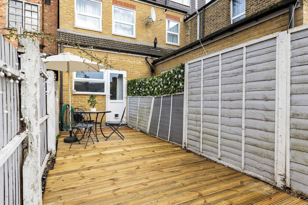 Beautiful 2 bed in Walthamstow
