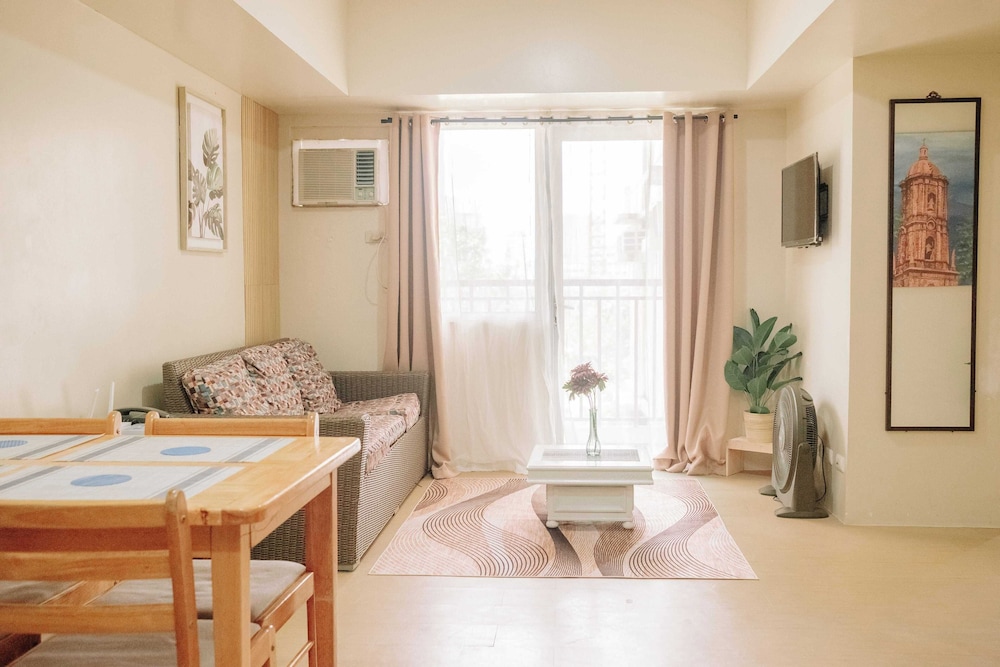 Spacious 1 Bedroom With a View