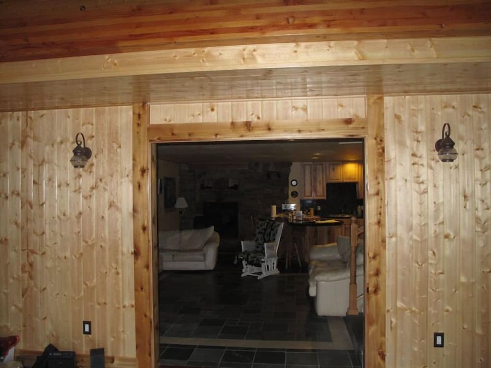 Twin Peaks Lodge and RV Park