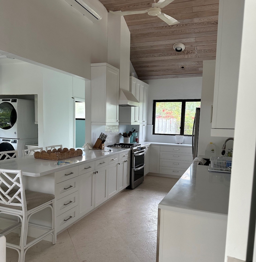 Halcyon House 3 Bedroom Home view 5