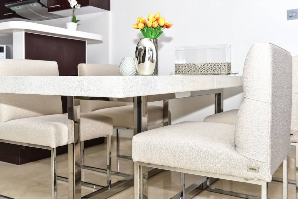 Stylish and Light Studio in Difc!