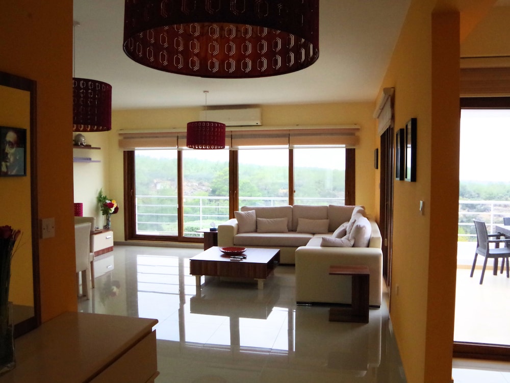 Holiday Apartment With Astonishing Views in Esentepe