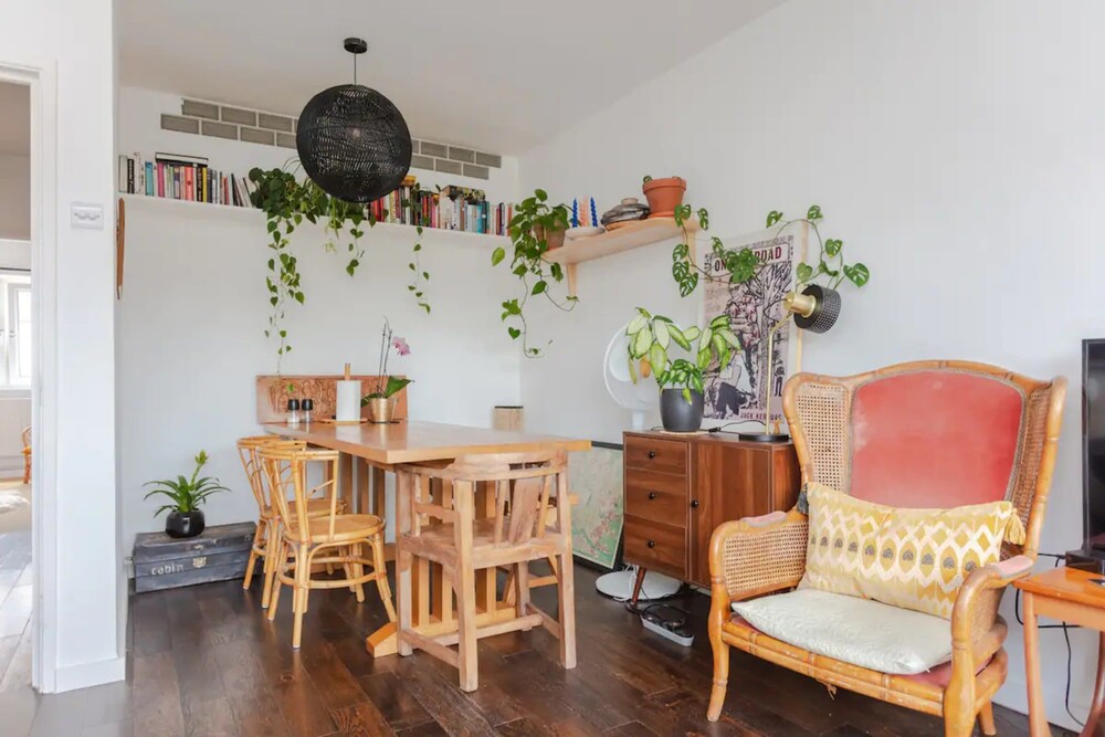 Cosy 2 Bedroom Apartment in Bethnal Green Near Victoria Park