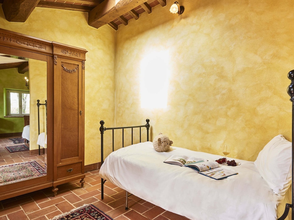 Villa With Panoramic Views view 4