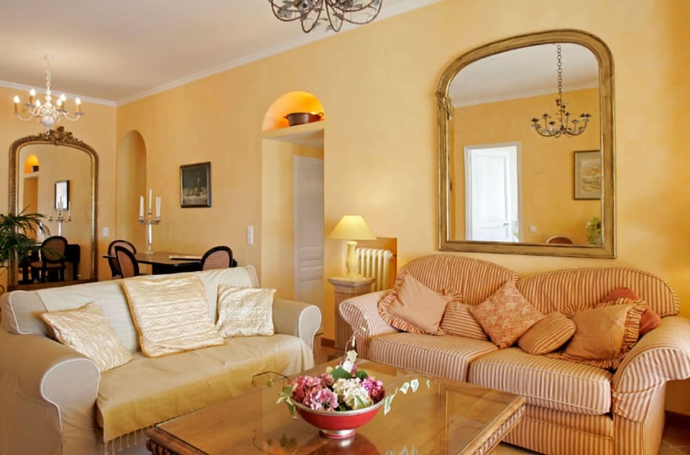 Private Beach Villa sea View - Th Oule sur mer