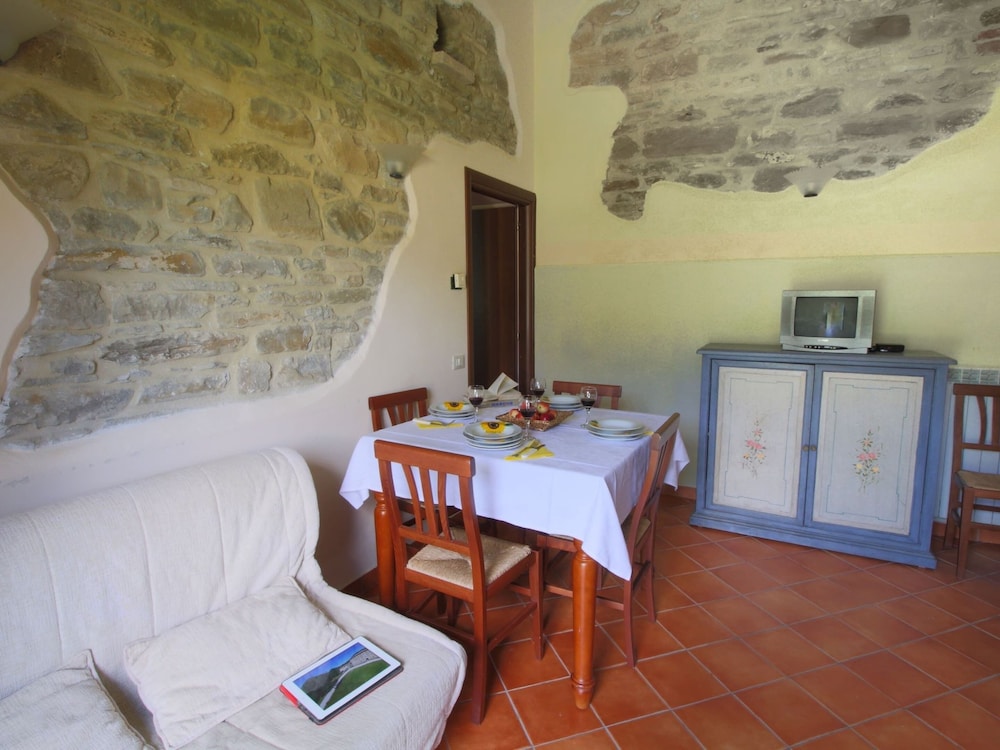 Property With Swimming Pool, Spacious Garden, Private Terrace and Views