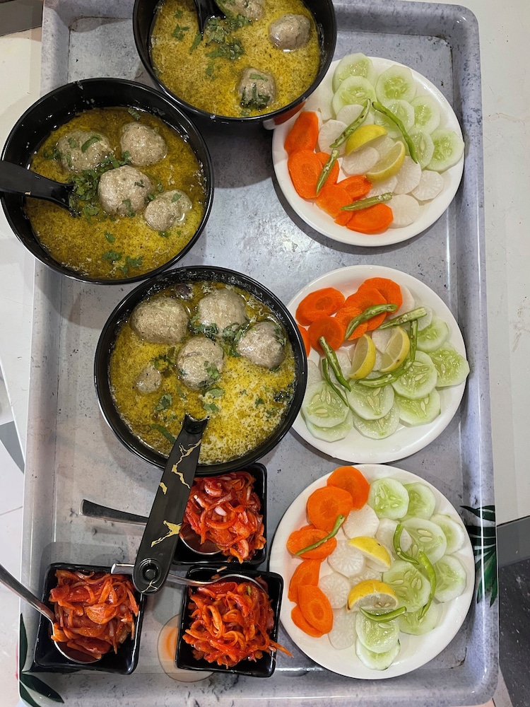 Khen pahar hotel and Resturant