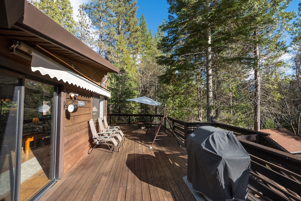 Yosemite Scenic Wonders - Wawona Area