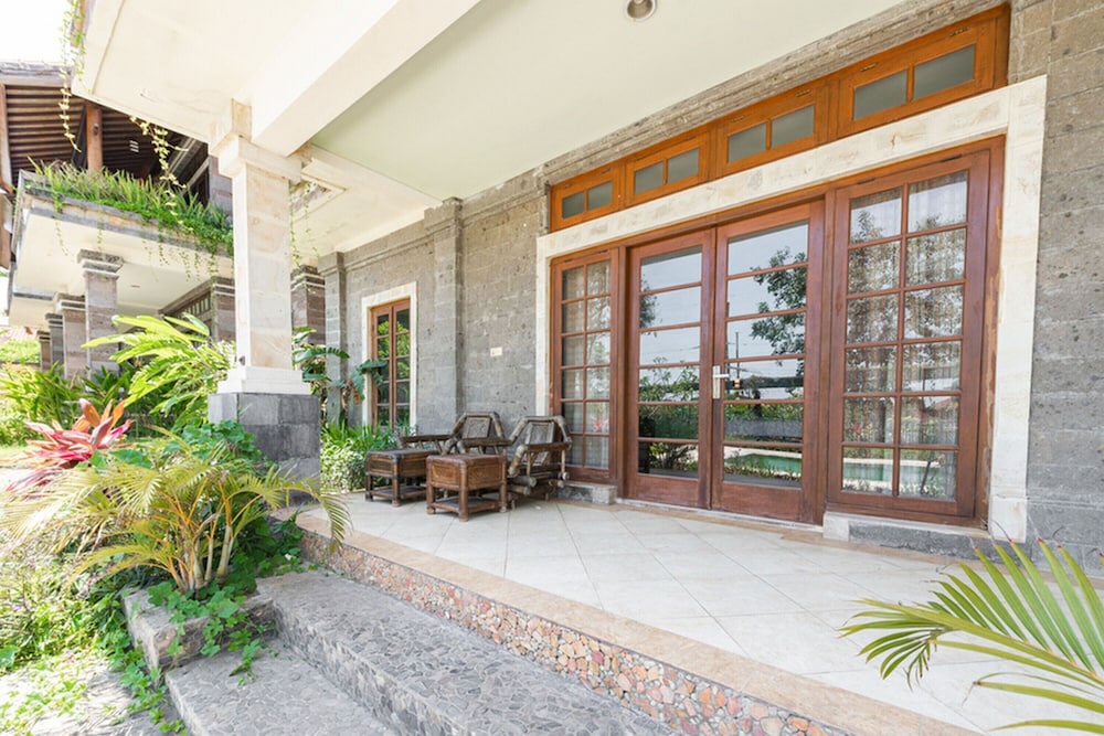 RedDoorz @ Balakosa Resort Sanur