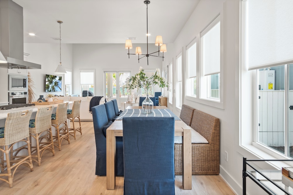 Serenity Shore 305 SOU