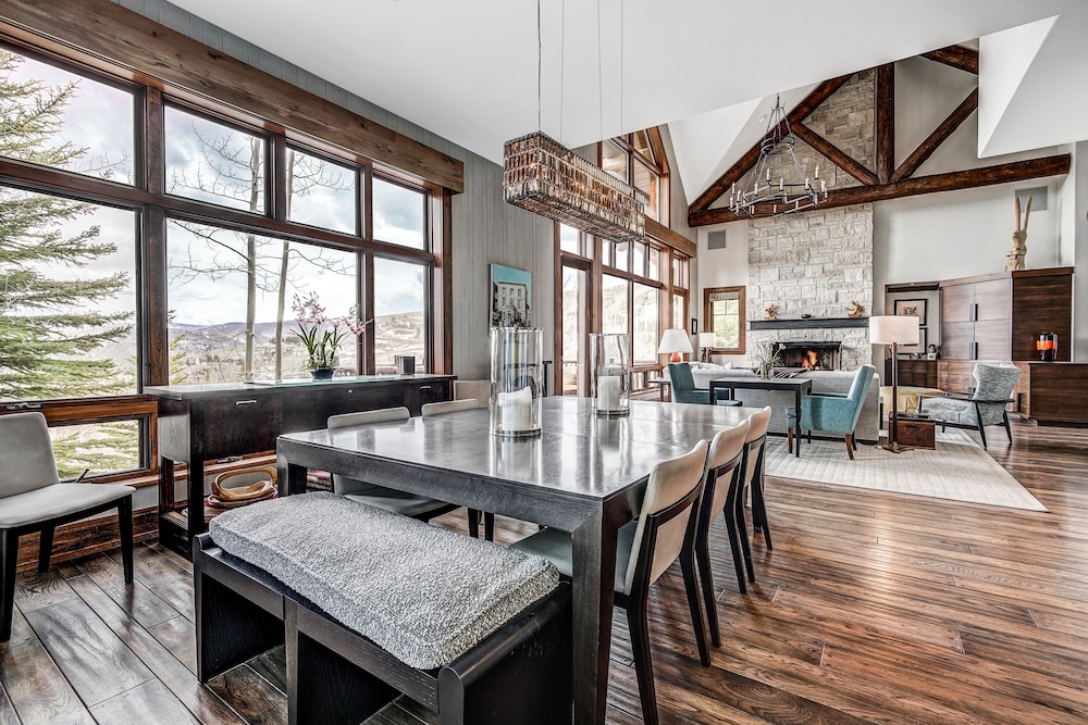 Luxury renovation! Ski-in/Ski-out 5 Br Private Townhome, Top of Bachelor Gulch - majestic view & exclusive location! by RedAwning