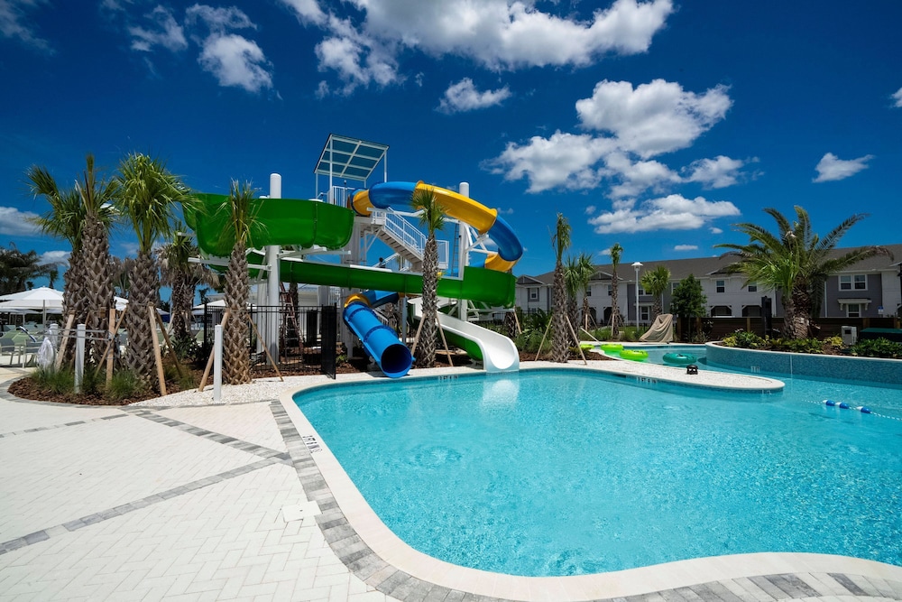 Windsor Cay 7BR Water Park Free