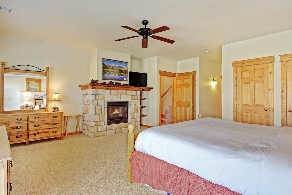 Estes Park Vacation Lodging