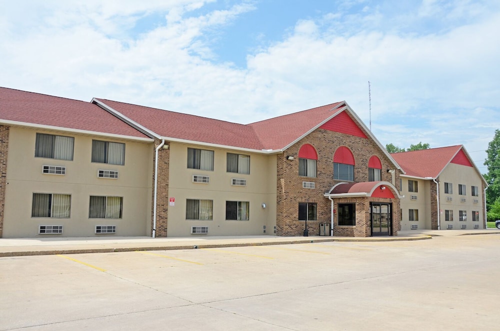 Peoria Vacations - Heritage Grand Inn - Property Image 1