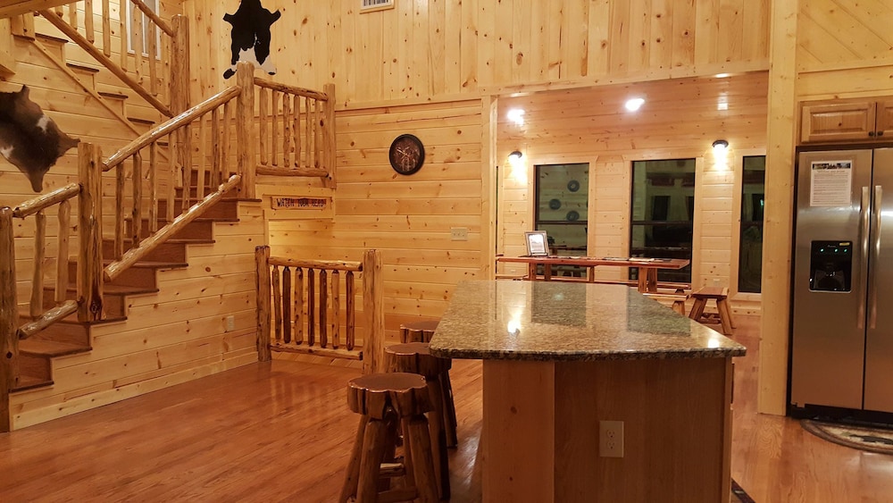 Brokenbowadventures.com view 4