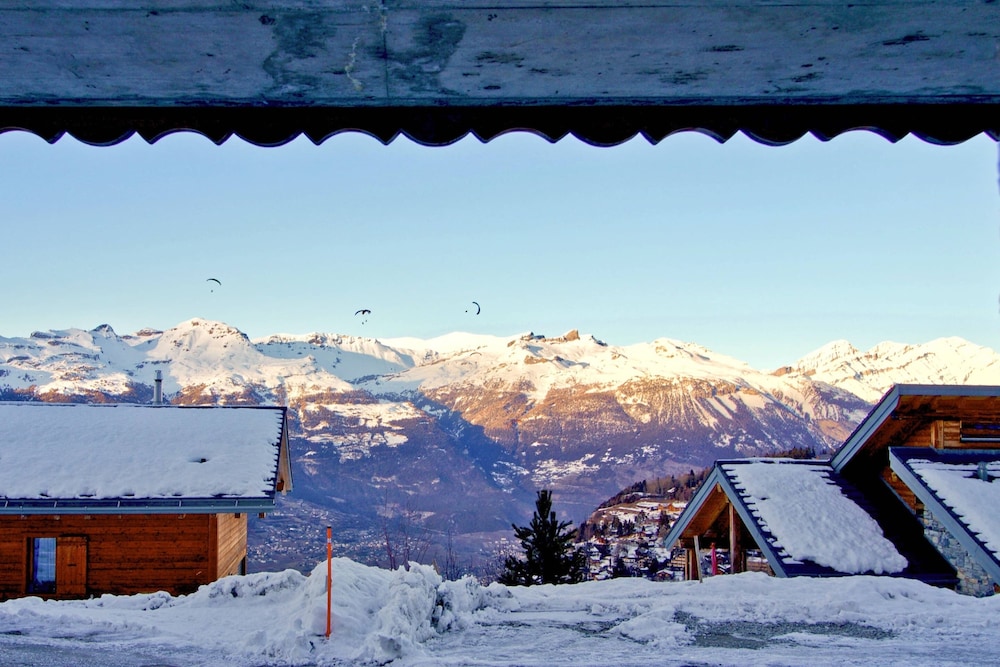 An Enchanting Awakening in the Heart of the Alps