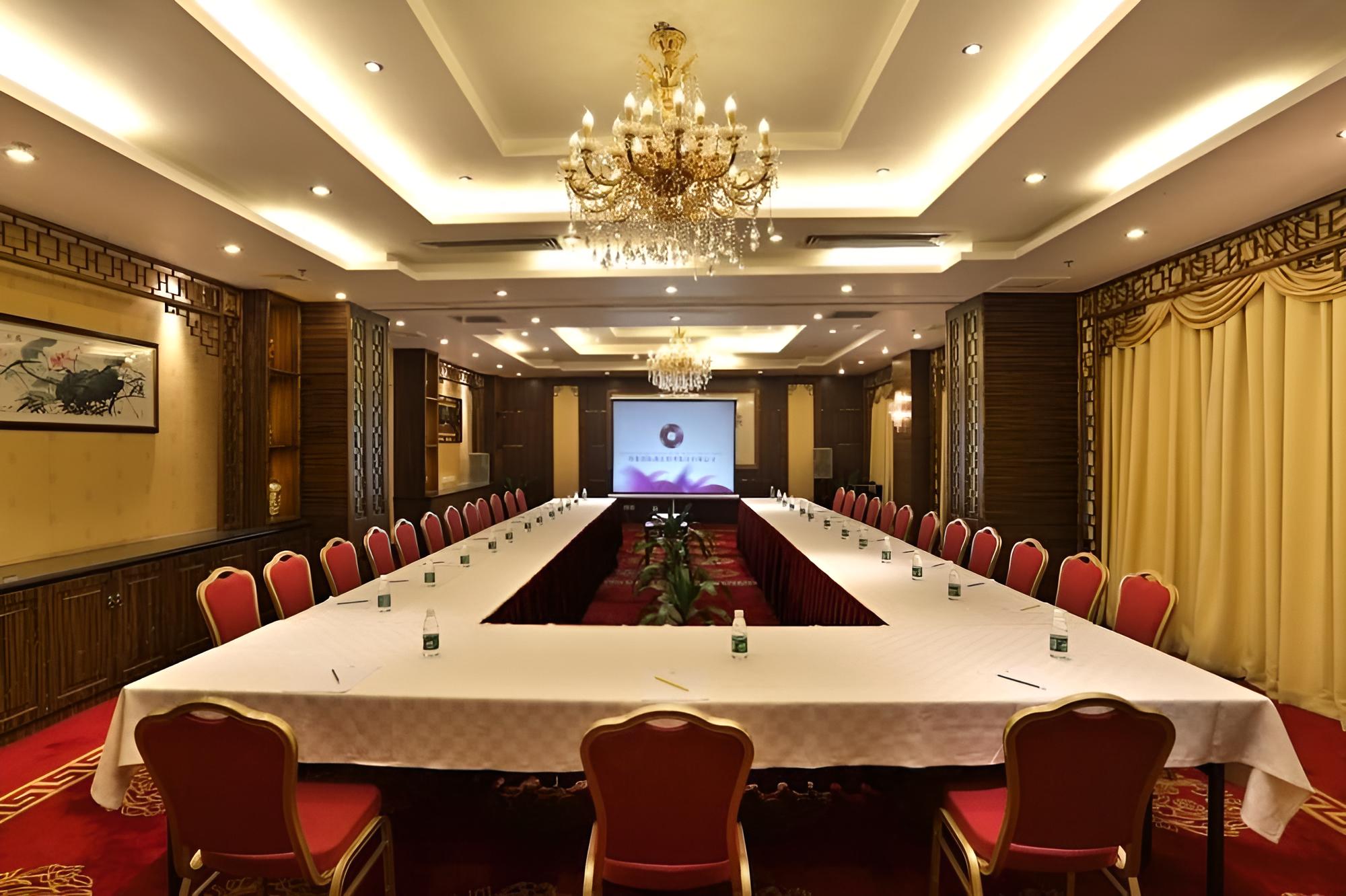 Golden Lotus Herton Seaview Hotel - Haikou