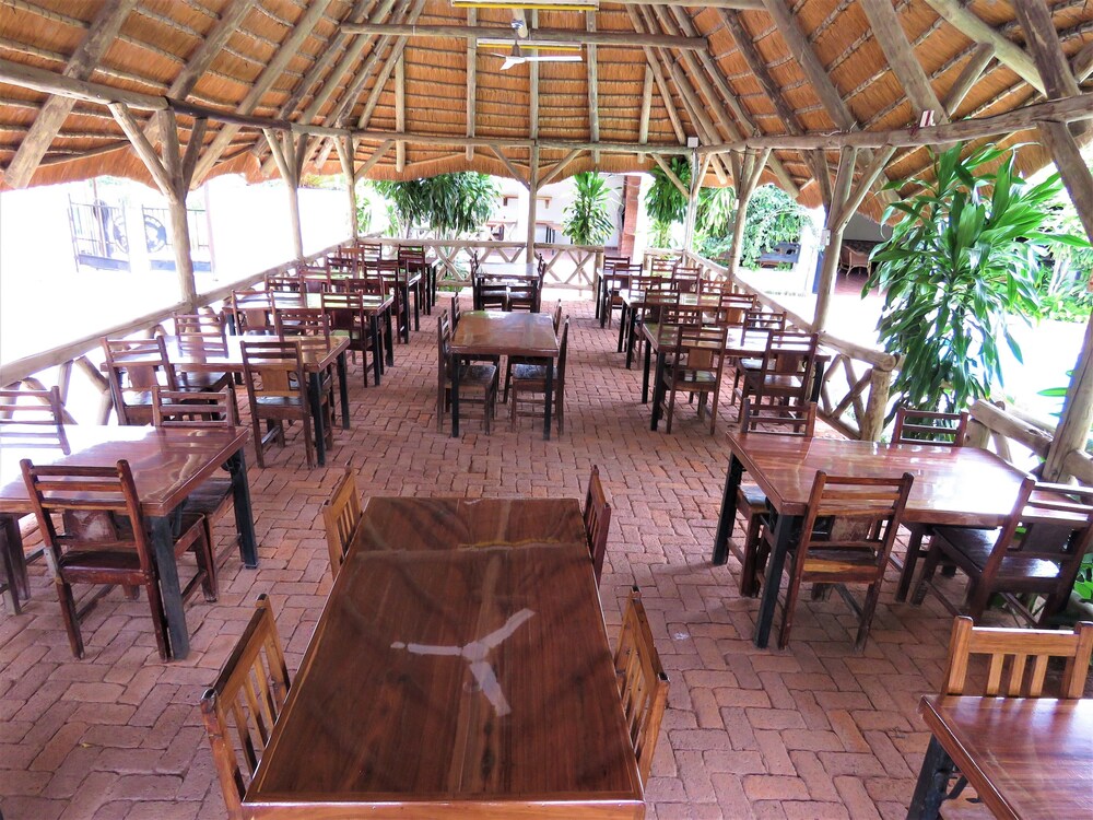 Ngandu Hotel - Rundu