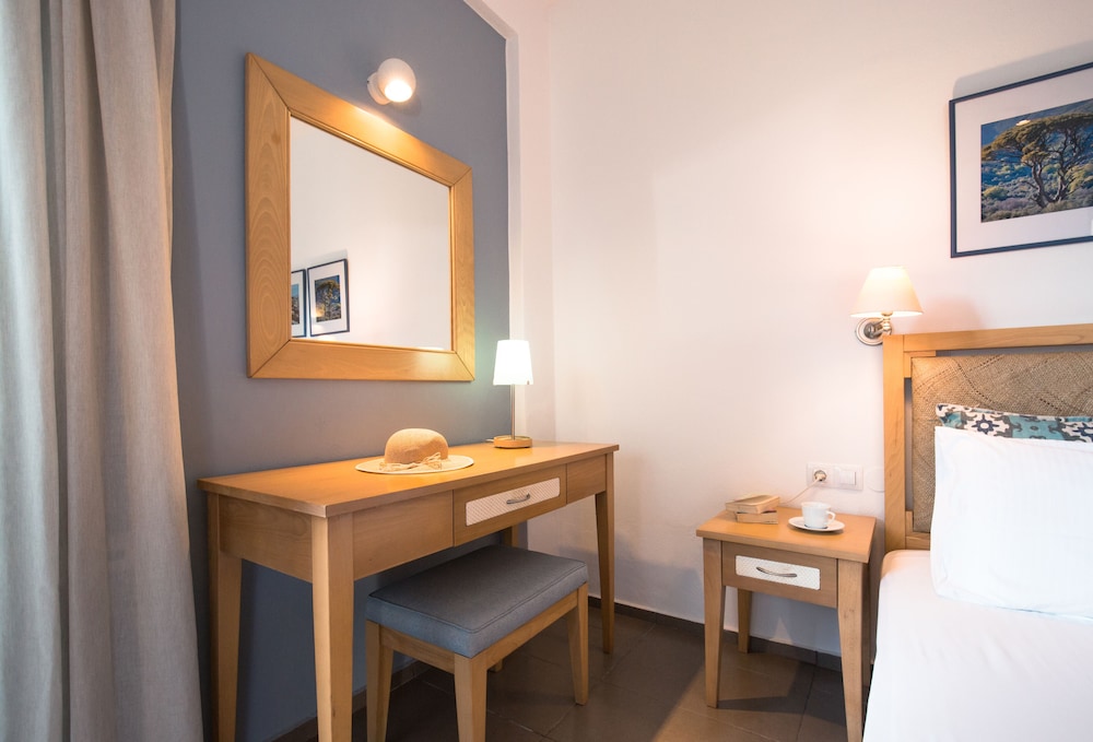 Anna Plakias Apartments view 3