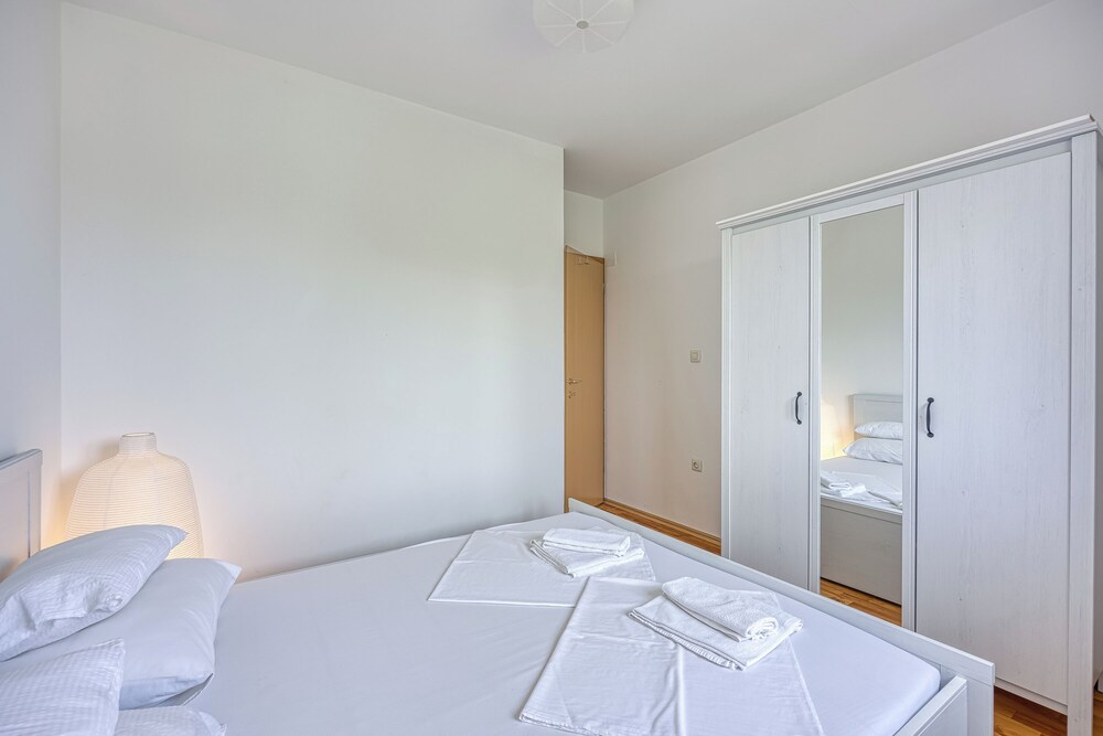 Apartment Good Life
