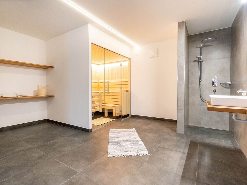 Chalet in Bad Hofgastein Near Ski Slopes