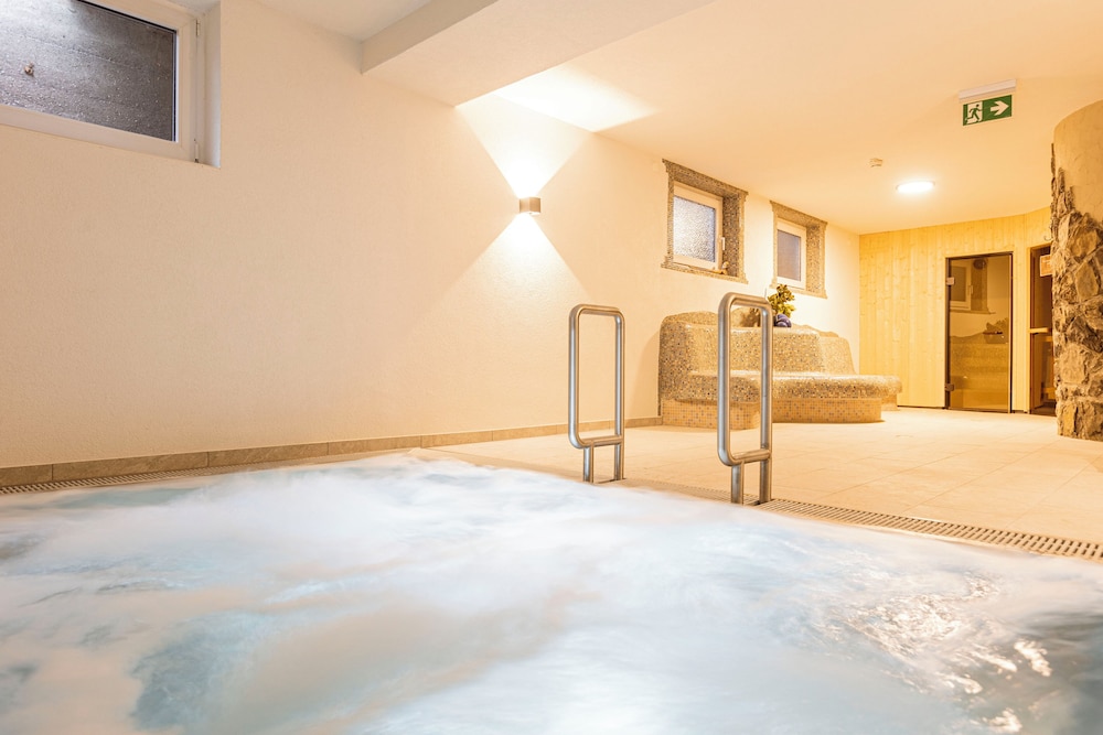 Zugspitz Suites Lermoos by ALPS RESORTS