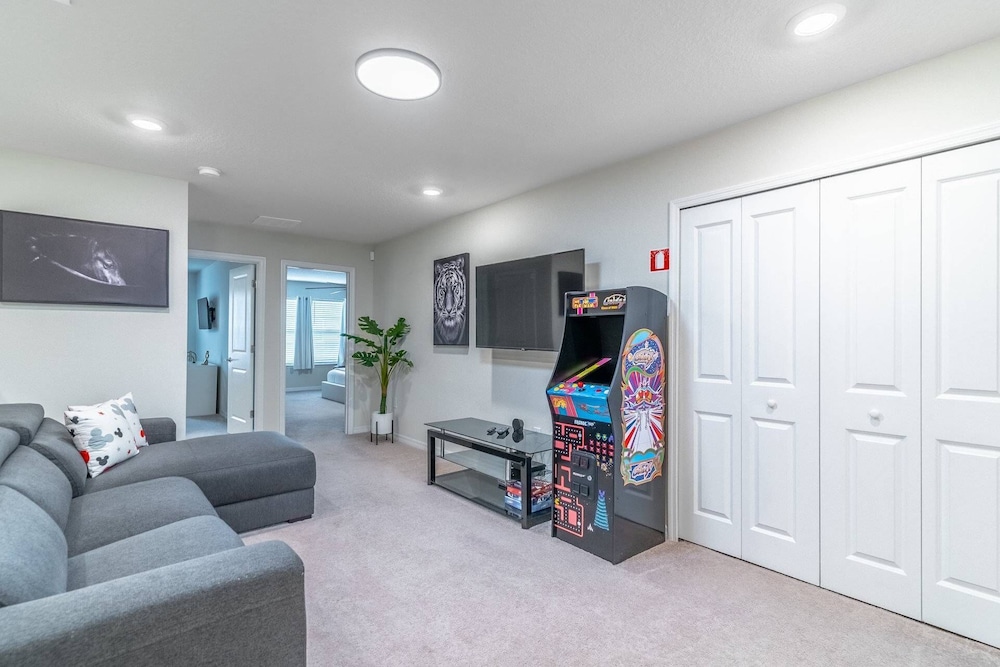 4014 Windsor Island