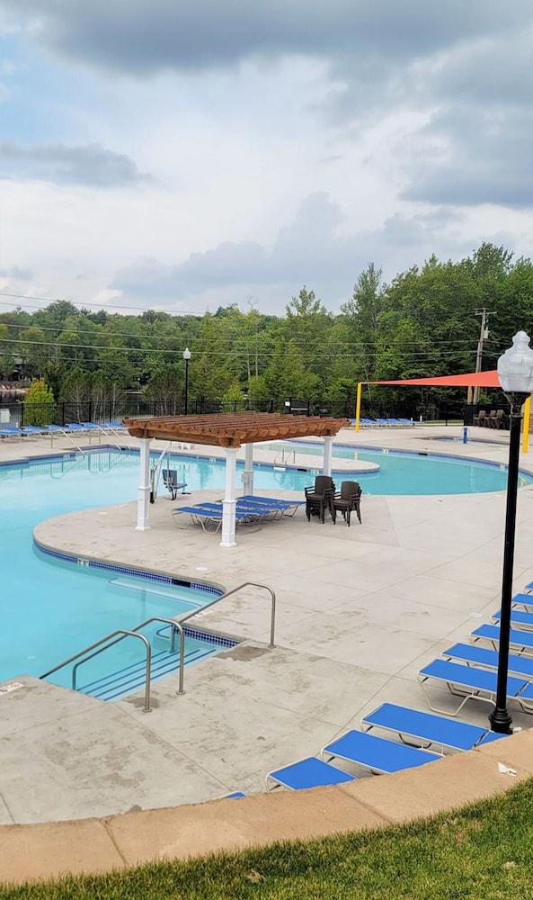 2900sqft villa near ski  snowboarding - Property Image 7