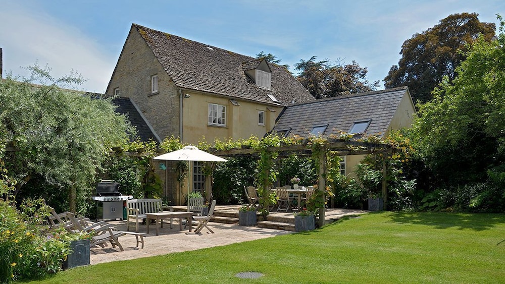 Weir Cottage