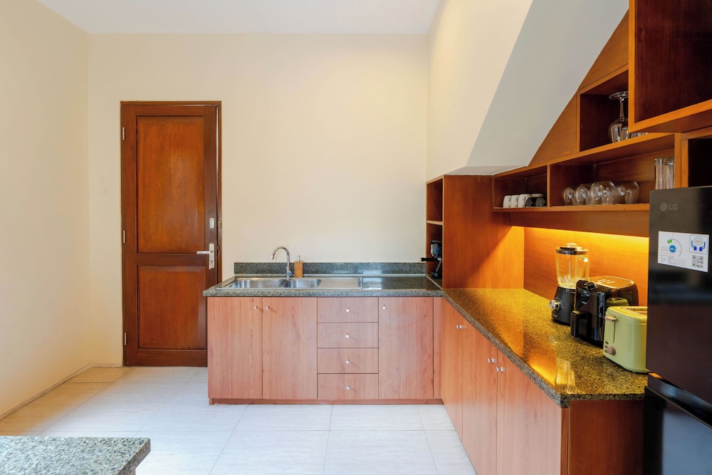 Villa Boholuma by Pertama Management