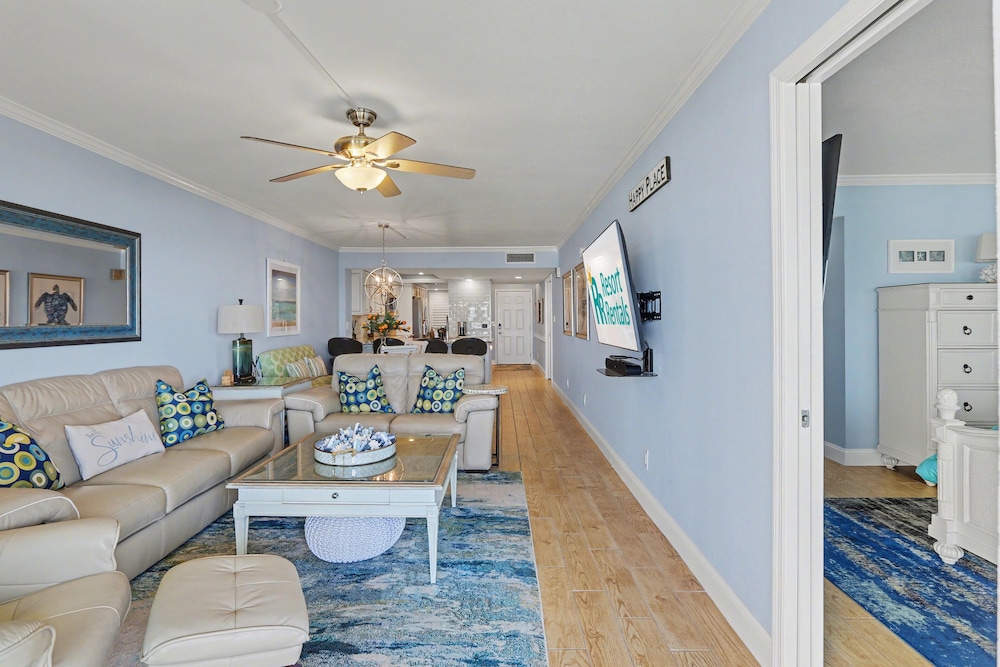 Land's End 9-402 Beach Front - Premier