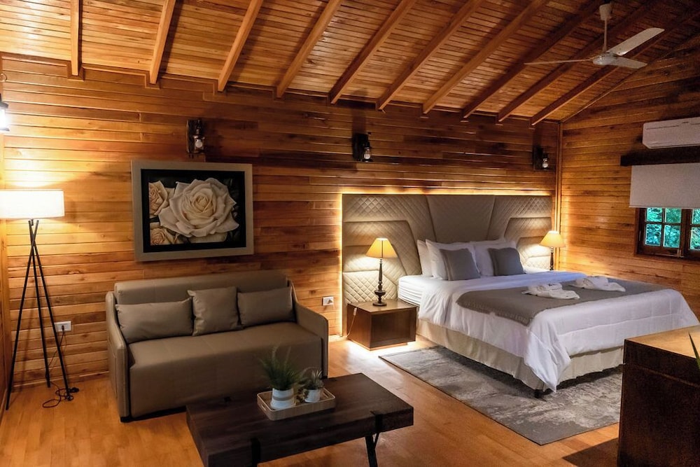 Papalo Resort Hotel