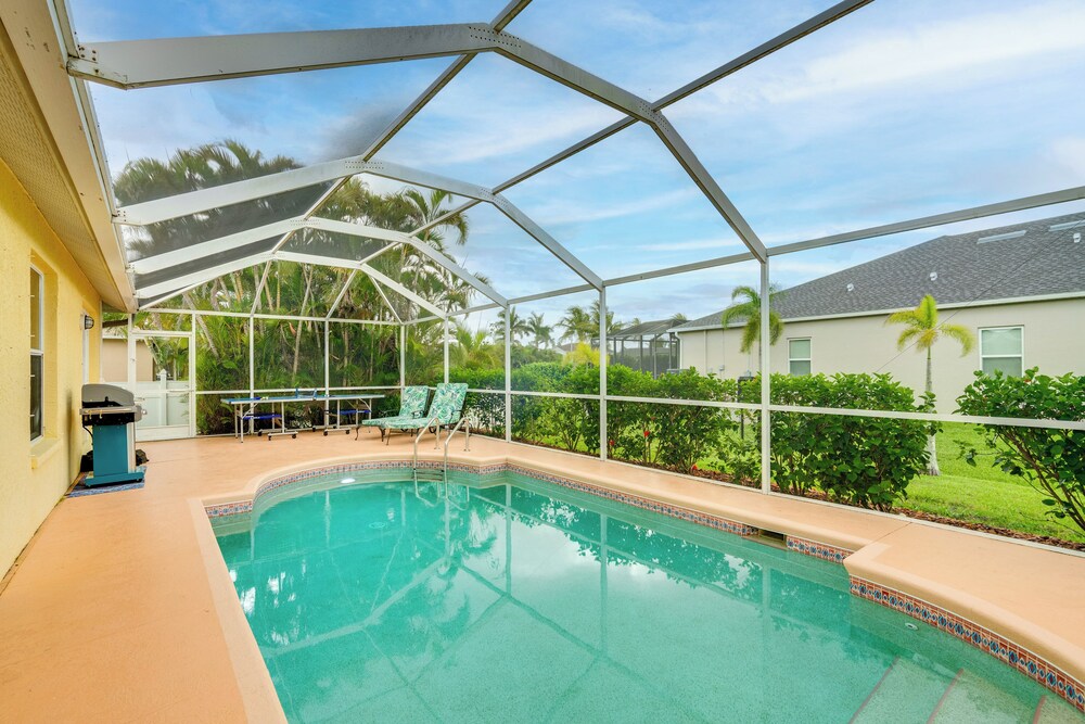 6 Mi to Coast: Cape Coral Family Home