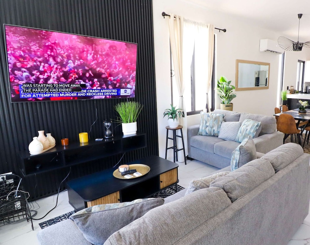 Two Brand new Adjacent Properties With Private Pool