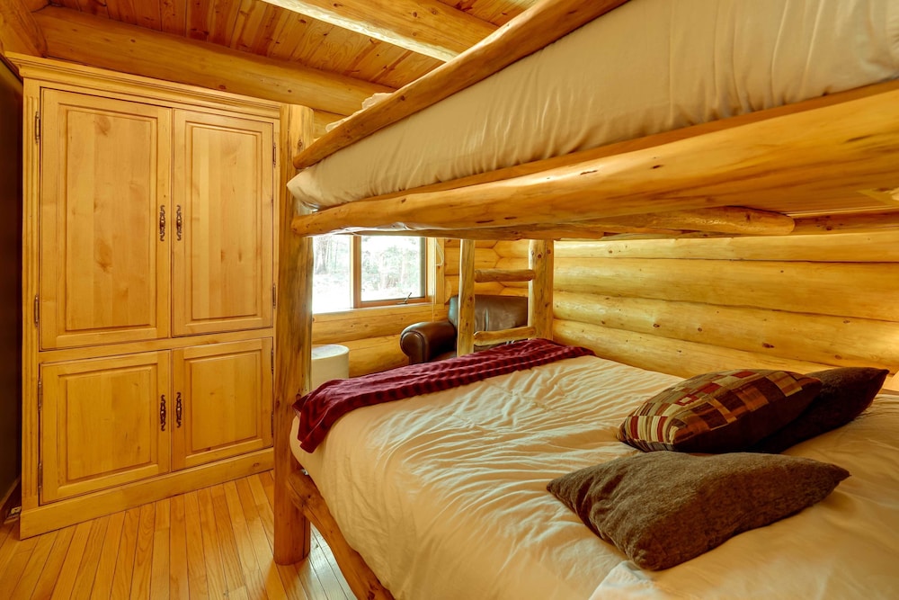 Secluded Log Cabin in NW Michigan: Hot Tub Deck - Property Image 29