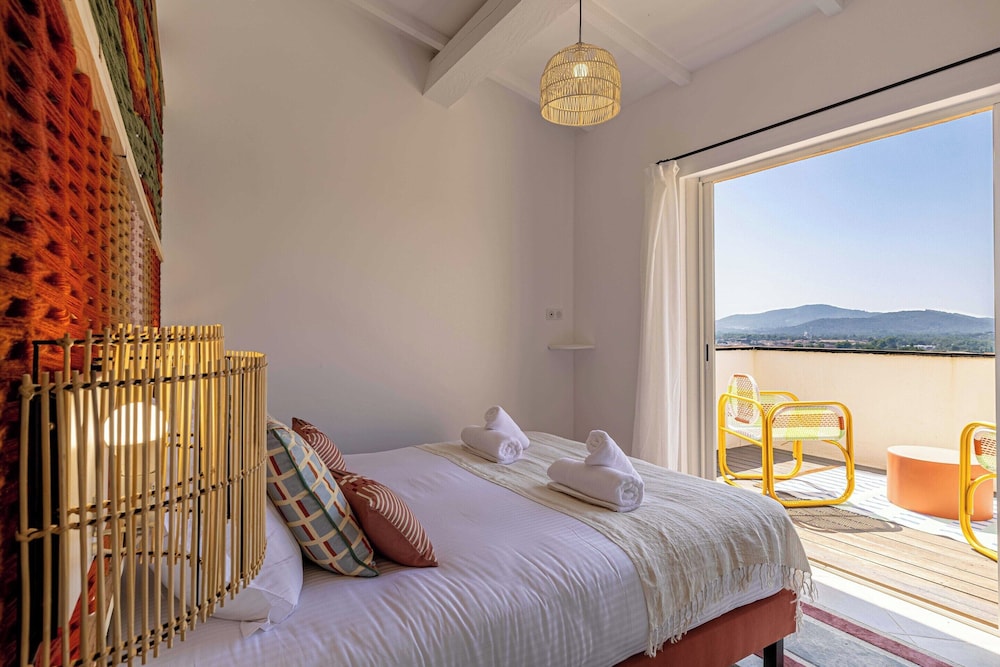 Sublime Apartment in Provencal Villa - 1br/2p view 3