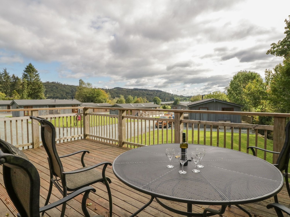 Leafy Nook Lodge